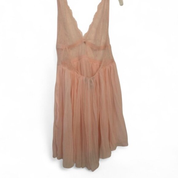 Victoria’s Secret pink Lingerie Top - Picture 4 of 4